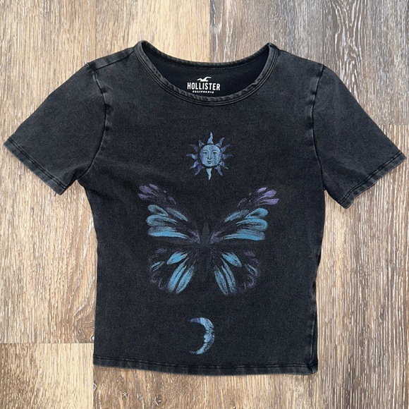Teen girl hollister baby tee - Picture 1 of 3